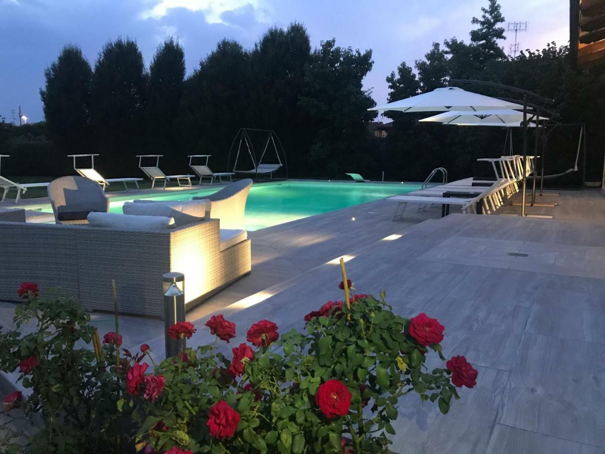 Residence Le Palme Torrazza Piemonte ภายนอก รูปภาพ