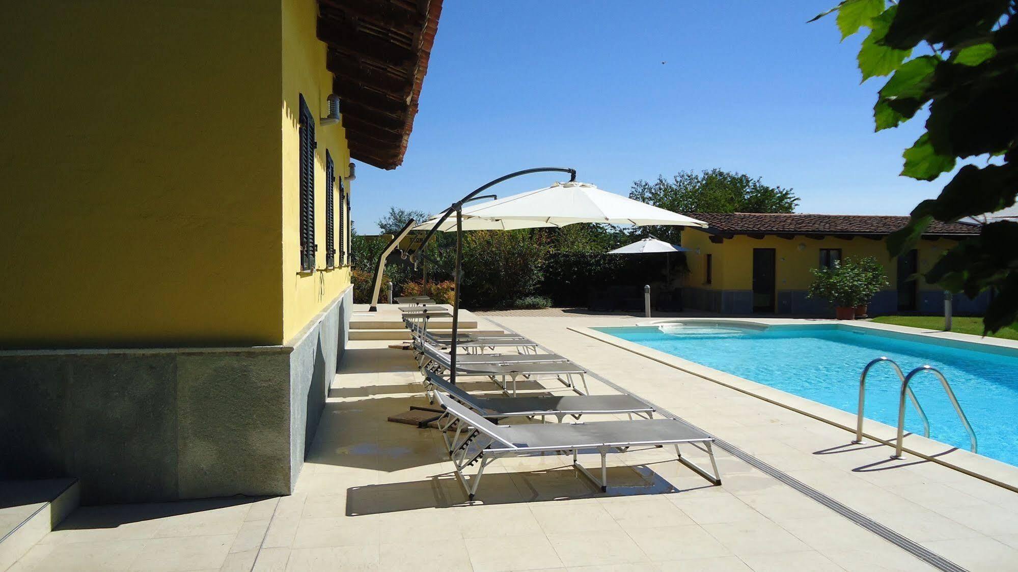 Residence Le Palme Torrazza Piemonte ภายนอก รูปภาพ